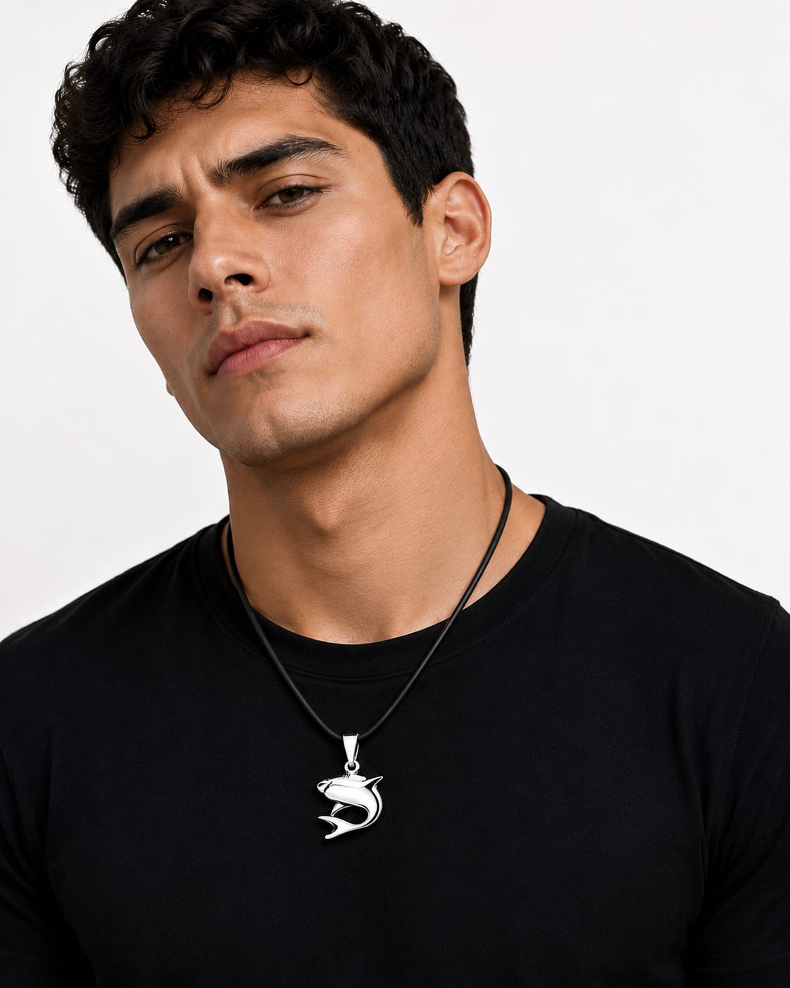Dije Tiburón en Plata Ley 925 – Fuerza, Libertad y Determinación