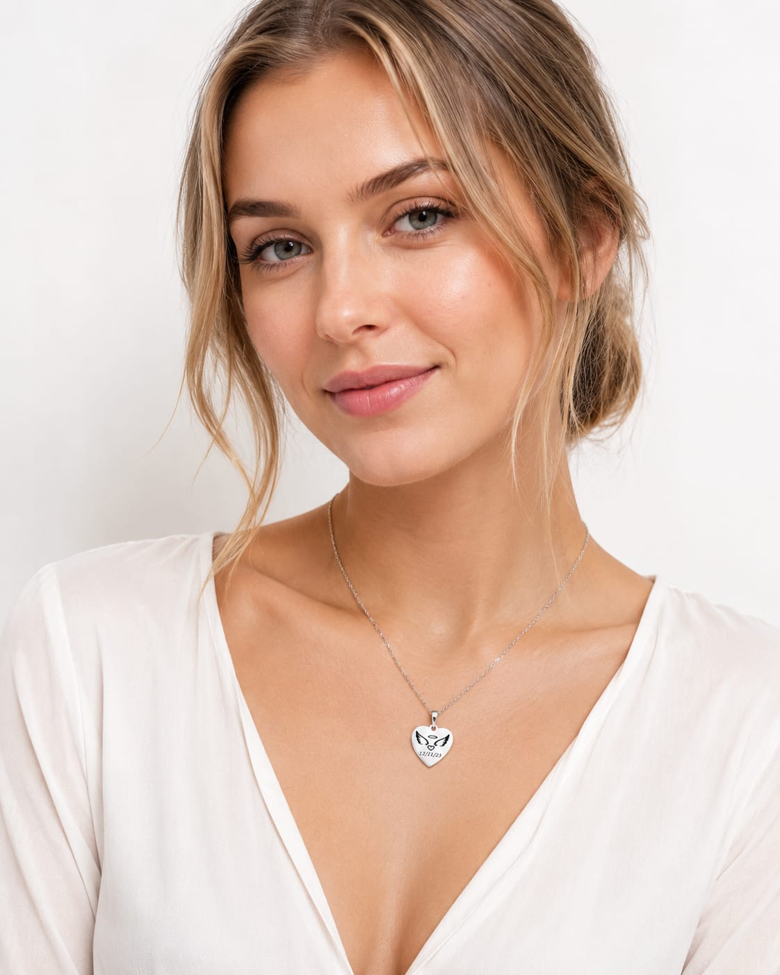 💖 Dije Corazón Alas de Ángel Personalizable con Fecha