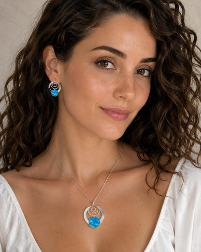 Set de Dije y Aretes Espiral con Ópalo Azul en Plata Ley 925