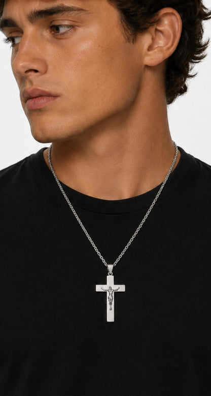✝️ Crucifijo Clásico – Símbolo de Fe, Esperanza y Amor