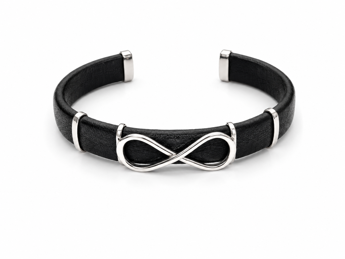 Brazalete Infinito hecho de plata ley 925 en Piel Negra