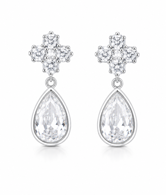 Aretes Gota con Circonias en Plata Ley 925